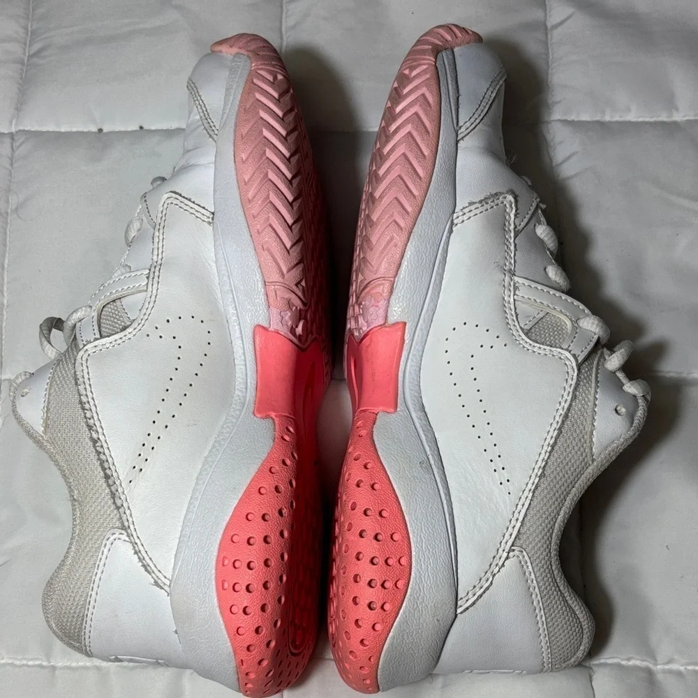 Nike Court Lite 2 White Sneakers with Pink Soles